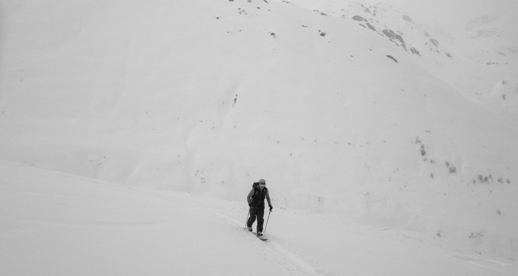 L1070571 scaled aspect ratio 1280 686 scaled