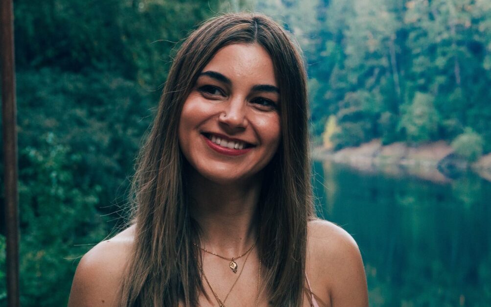 ashley aspect ratio 750 440 1